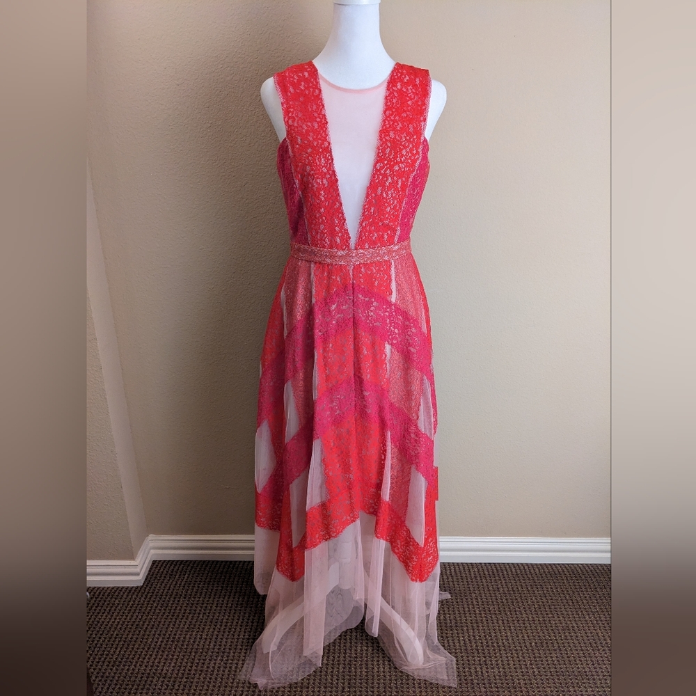 New BCBGMaxazria coral mist dress size 4
